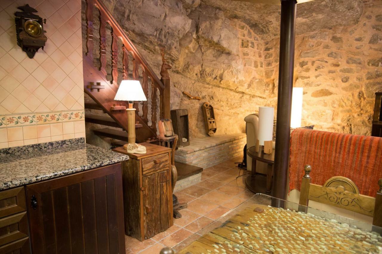 Casa De La Roca Apartment Albarracín Exterior photo